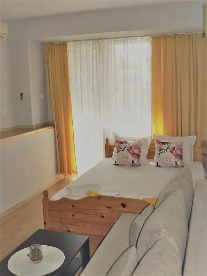 Guest House Zlatina Szozopol